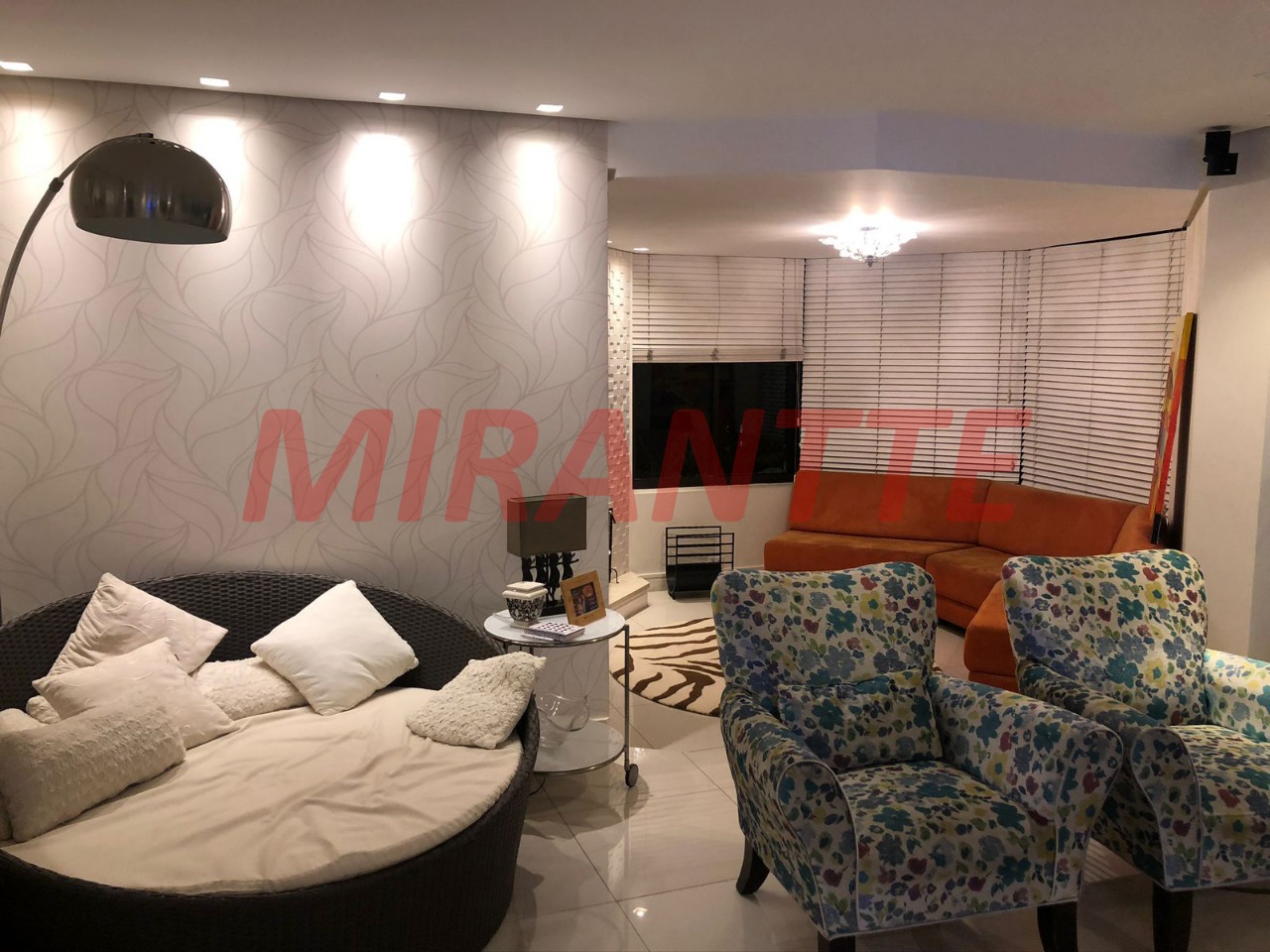 Apartamento de 220m² com 4 quartos em Santana