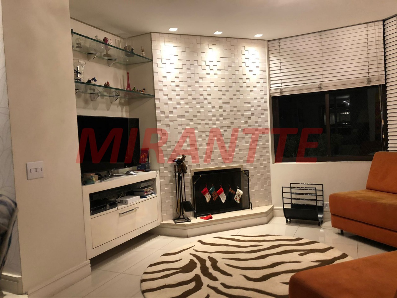 Apartamento de 220m² com 4 quartos em Santana