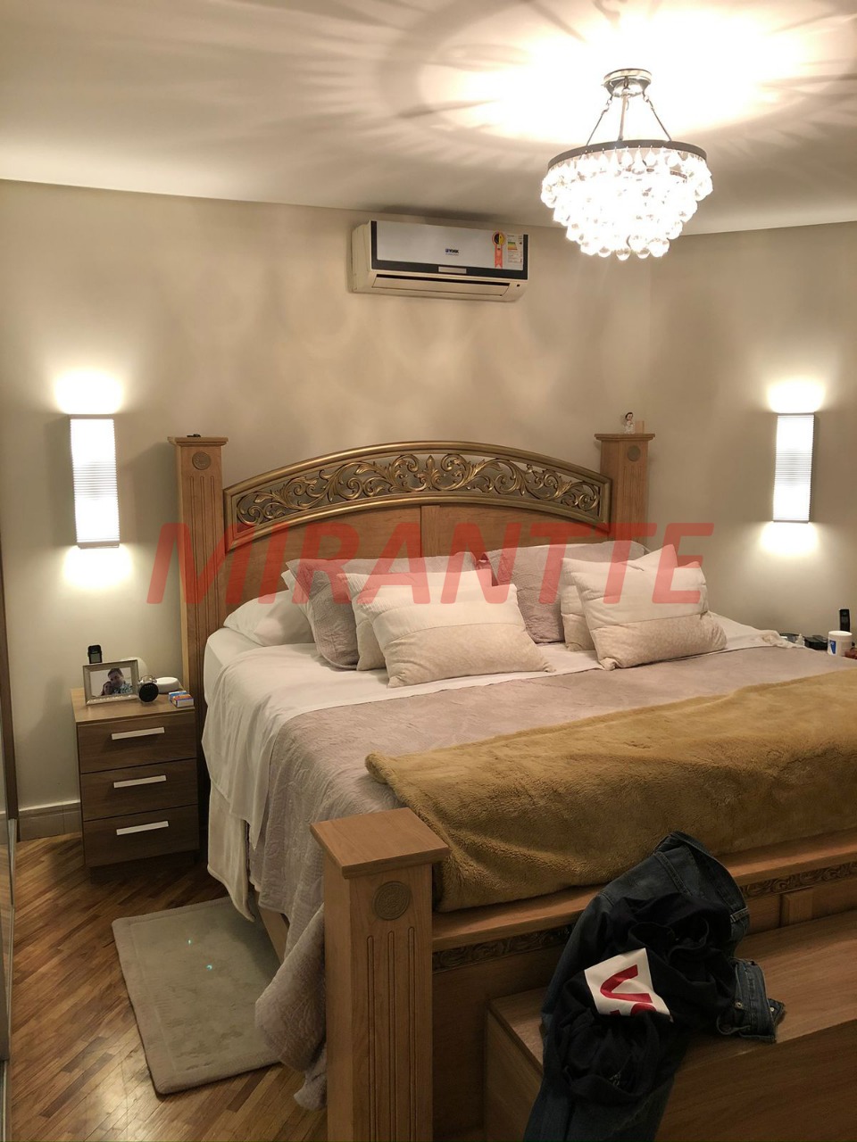 Apartamento de 220m² com 4 quartos em Santana