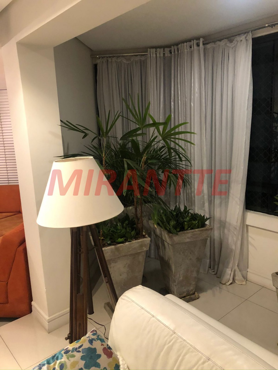 Apartamento de 220m² com 4 quartos em Santana