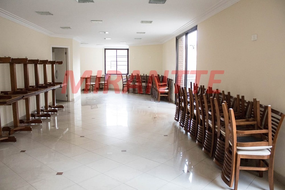 Apartamento de 220m² com 4 quartos em Santana
