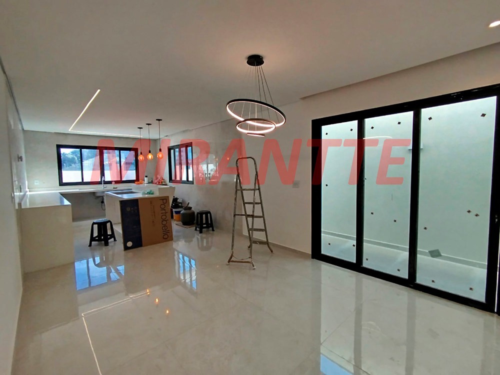 Casa terrea de 256m² com 3 quartos em Imirim