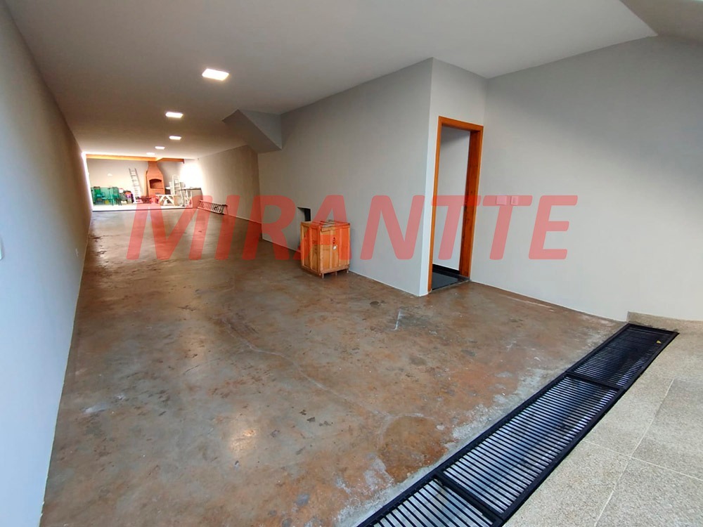 Casa terrea de 256m² com 3 quartos em Imirim
