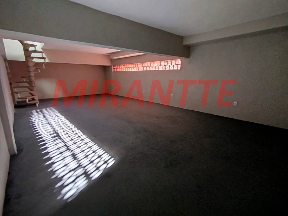 Casa terrea de 256m² com 3 quartos em Imirim