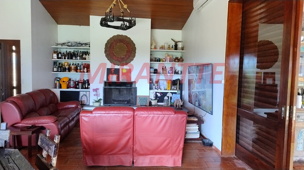 Casa terrea de 5.1m² com 4 quartos em Roseira