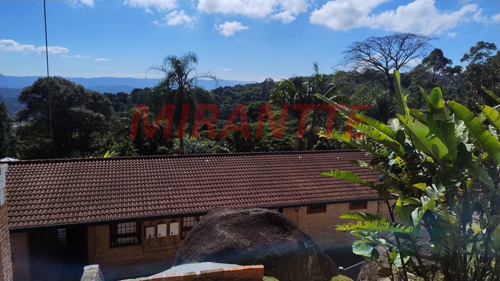 Casa terrea de 5.1m² com 4 quartos em Roseira
