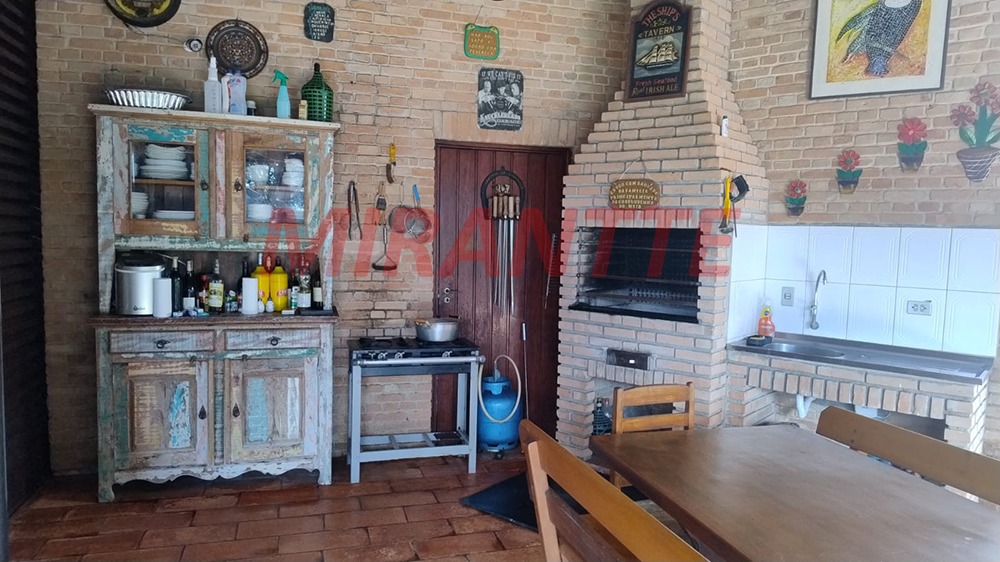 Casa terrea de 5.1m² com 4 quartos em Roseira