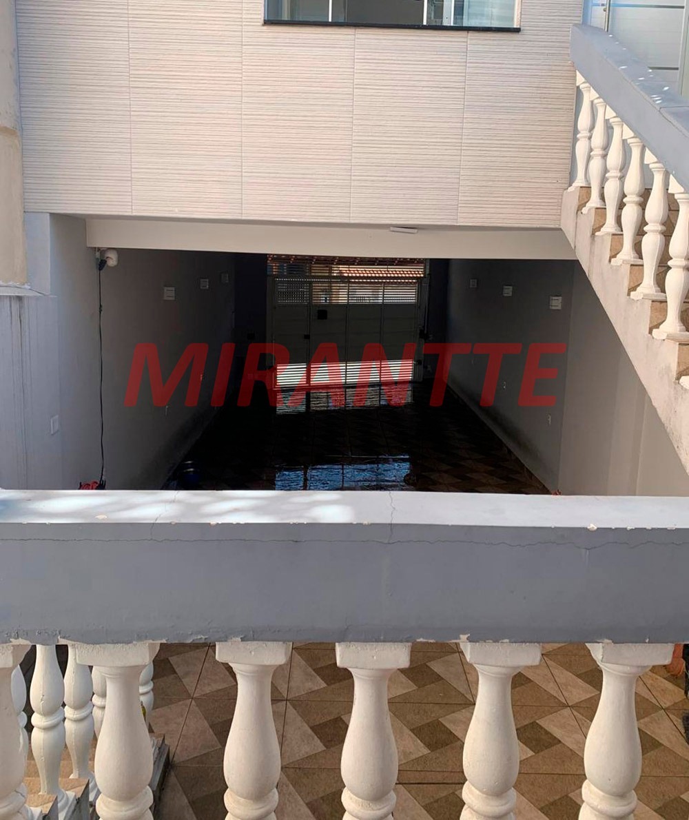 Sobrado de 160m² com 3 quartos em Parque Cisper
