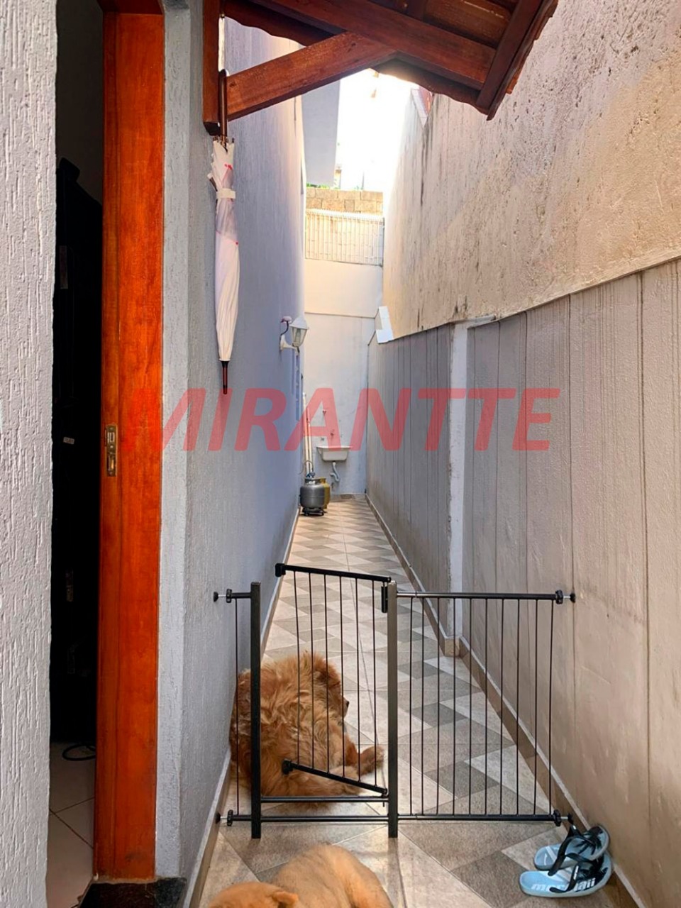 Sobrado de 160m² com 3 quartos em Parque Cisper