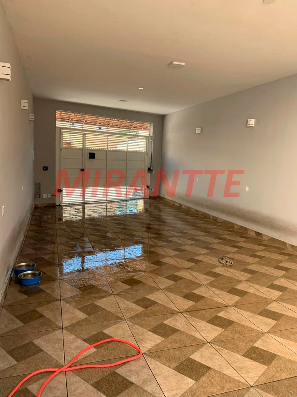 Sobrado de 160m² com 3 quartos em Parque Cisper