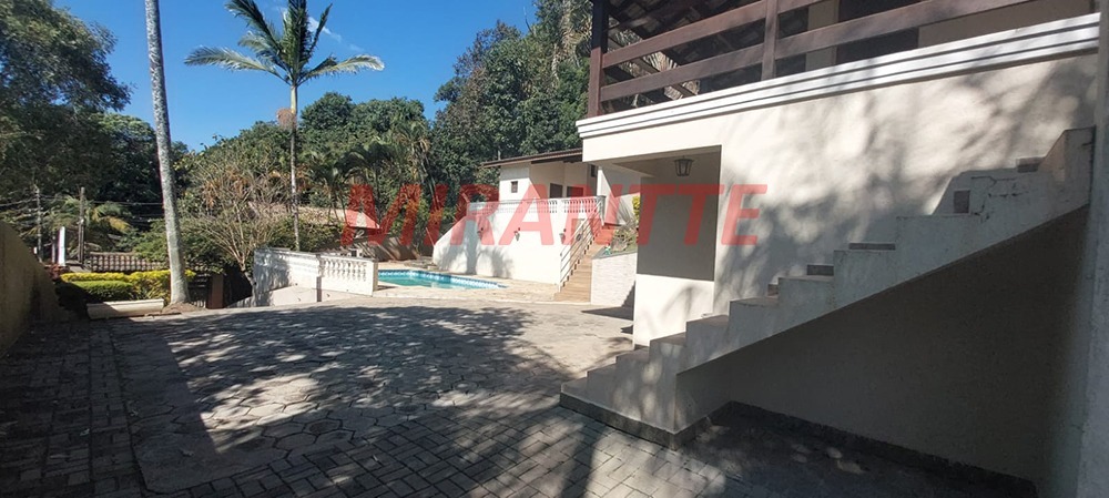 Cond. fechado de 400m² com 5 quartos em Santa Inês