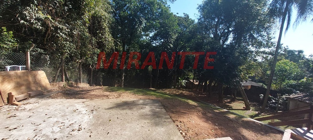 Cond. fechado de 400m² com 5 quartos em Santa Inês