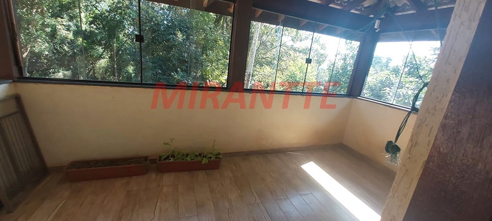 Cond. fechado de 400m² com 5 quartos em Santa Inês