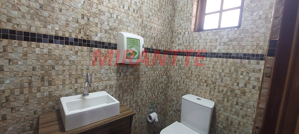 Cond. fechado de 400m² com 5 quartos em Santa Inês