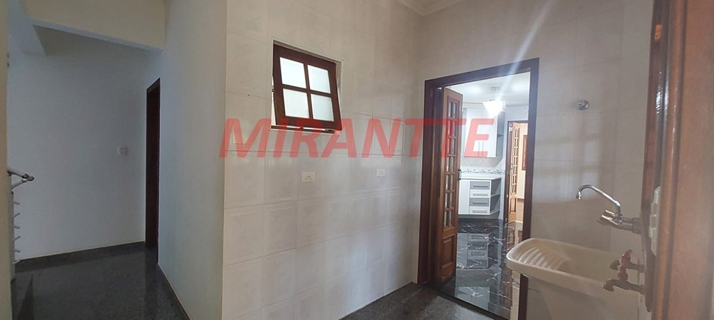 Cond. fechado de 400m² com 5 quartos em Santa Inês