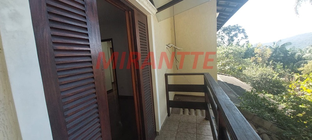 Cond. fechado de 400m² com 5 quartos em Santa Inês