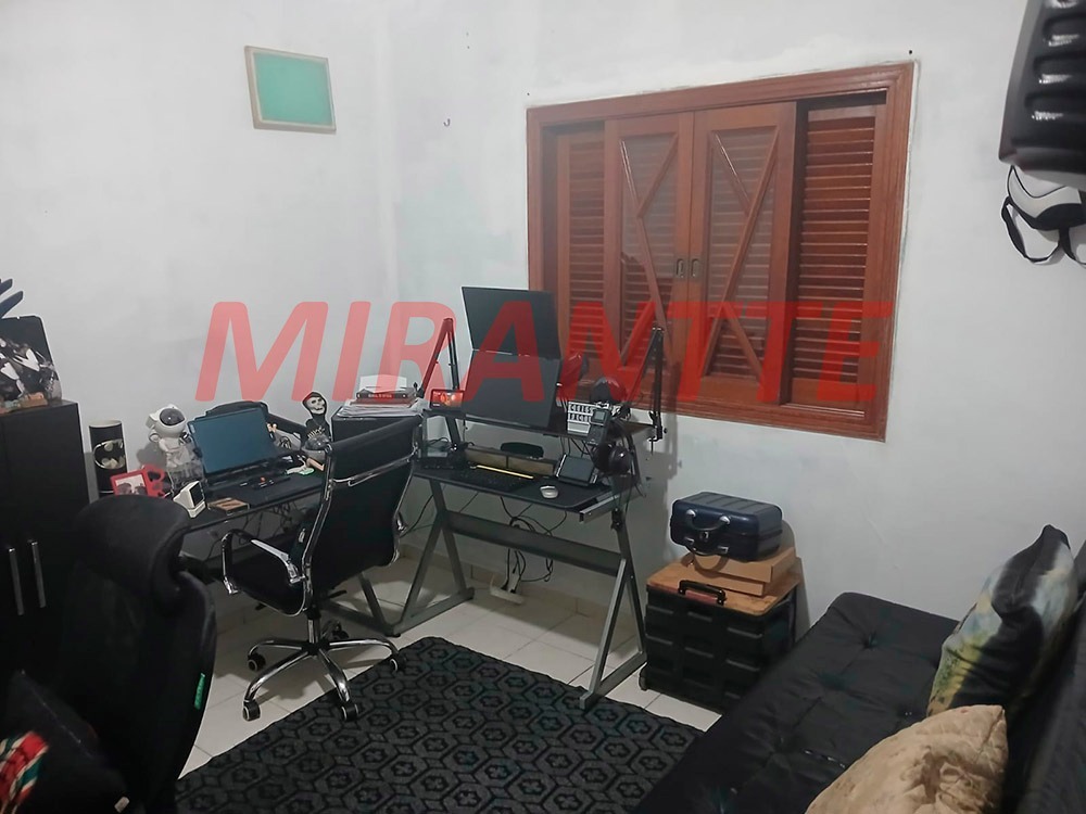 Casa terrea de 200m² com 2 quartos em Parque Continental II