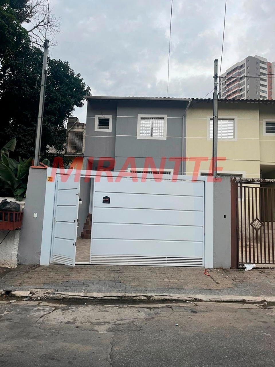 Sobrado de 130m² com 2 quartos em Vila Cruz Das Almas