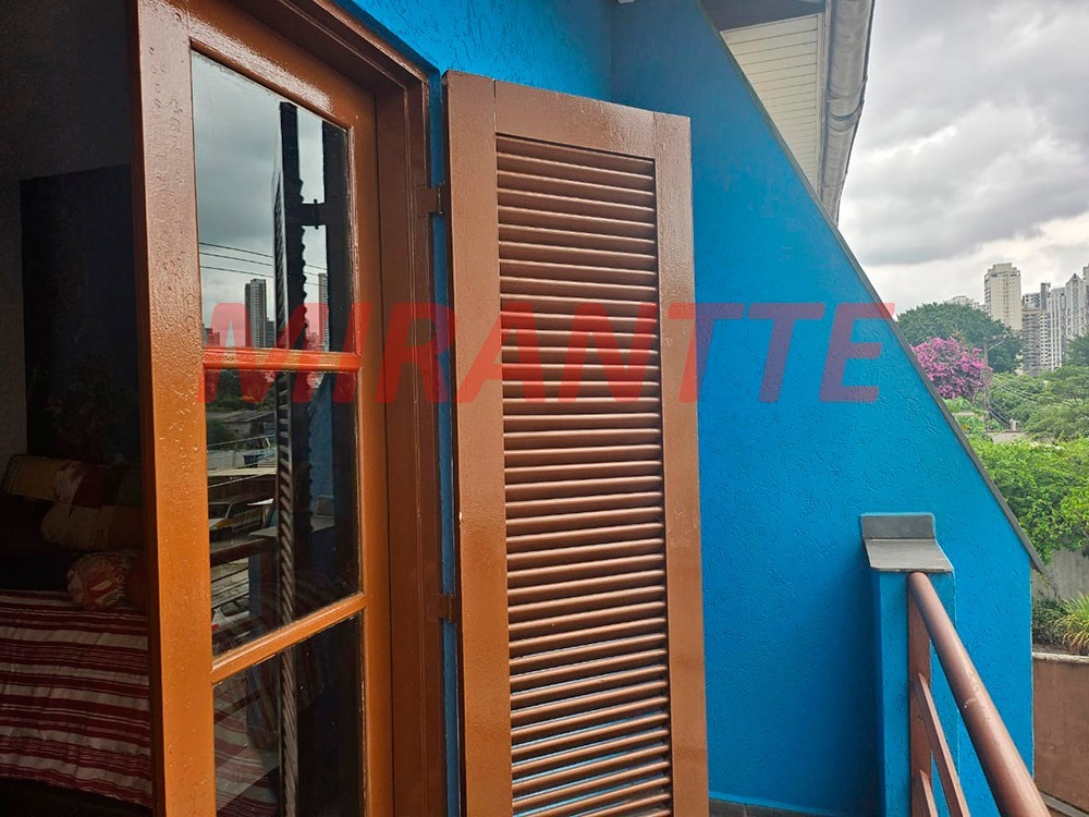 Sobrado de 143m² com 3 quartos em NÃO INFORMADO