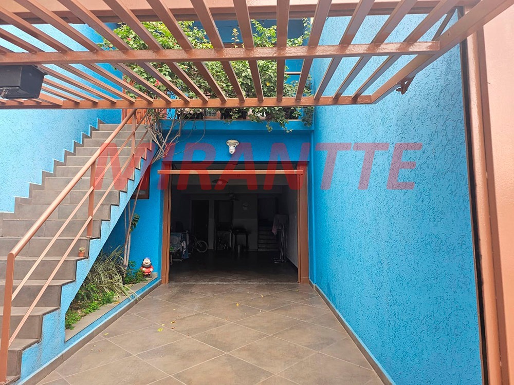 Sobrado de 143m² com 3 quartos em NÃO INFORMADO