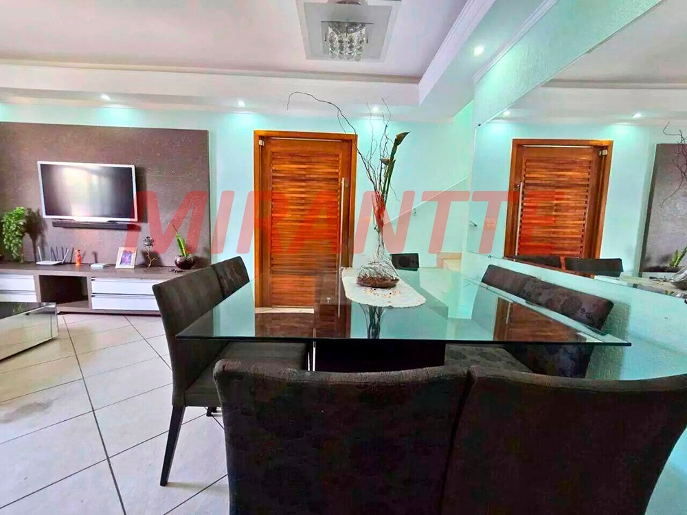 Sobrado de 160m² com 3 quartos em Cachoeirinha