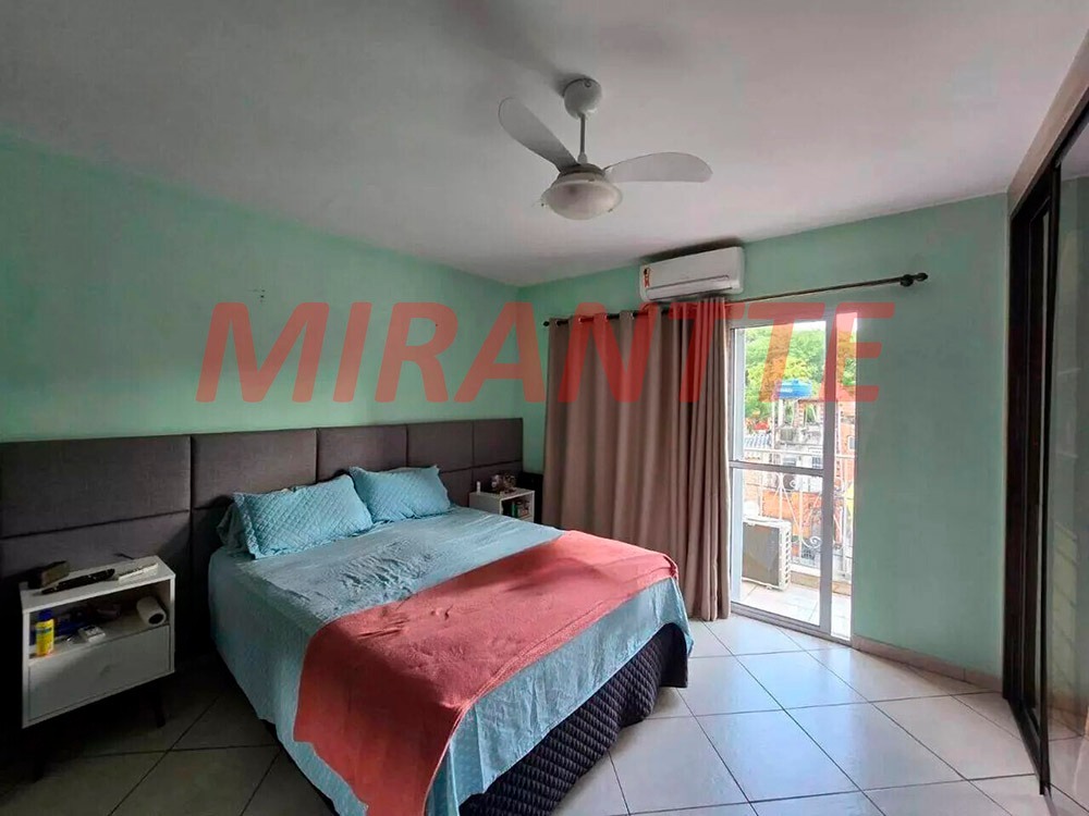 Sobrado de 160m² com 3 quartos em Cachoeirinha