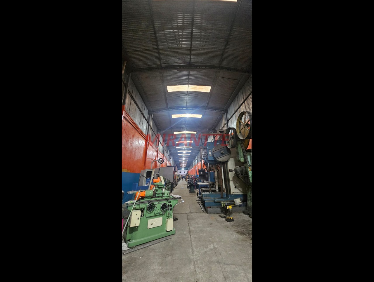 Galpao de 1770m² em Brás