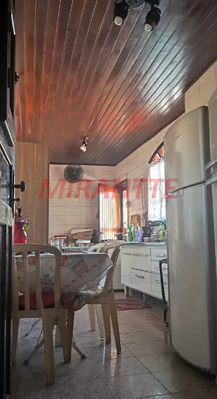Casa terrea de 120m² com 3 quartos em Parque Vitoria
