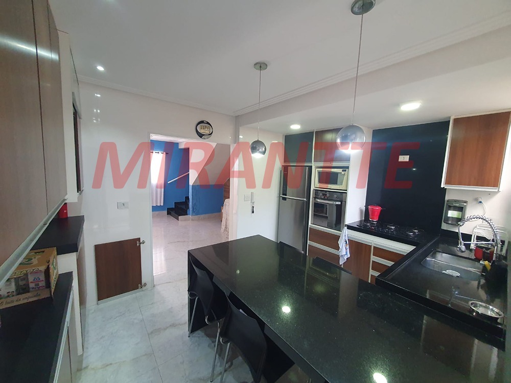 Sobrado de 90m² com 2 quartos em Vila Isolina Mazzei