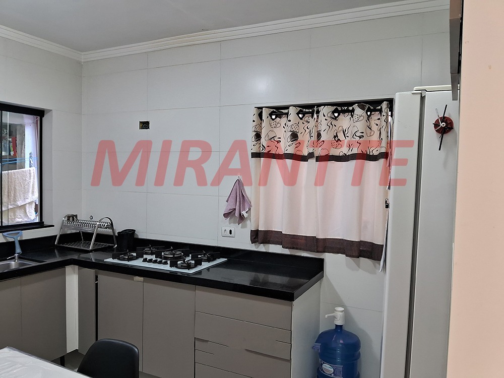 Sobrado de 142m² com 3 quartos em Vila Mariza Mazzei