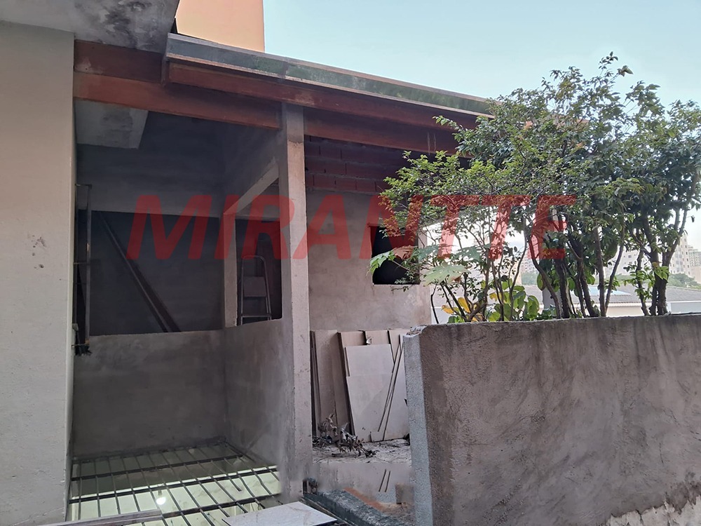 Sobrado de 142m² com 3 quartos em Vila Mariza Mazzei