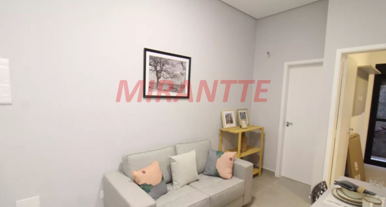 Apartamento de 41.75m² com 2 quartos em Vila Ester