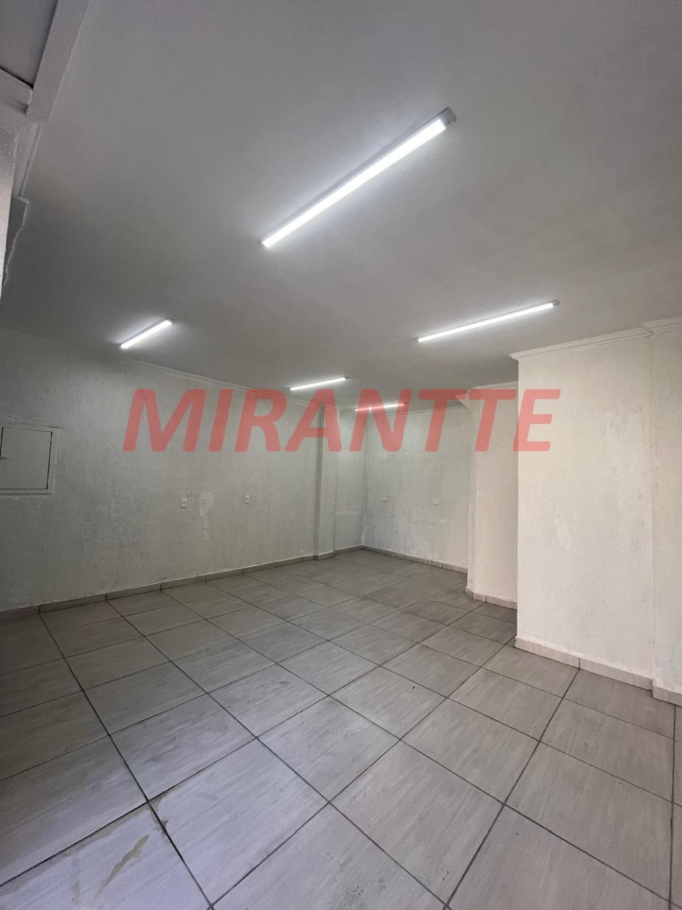 Comercial de 48m² em Santana
