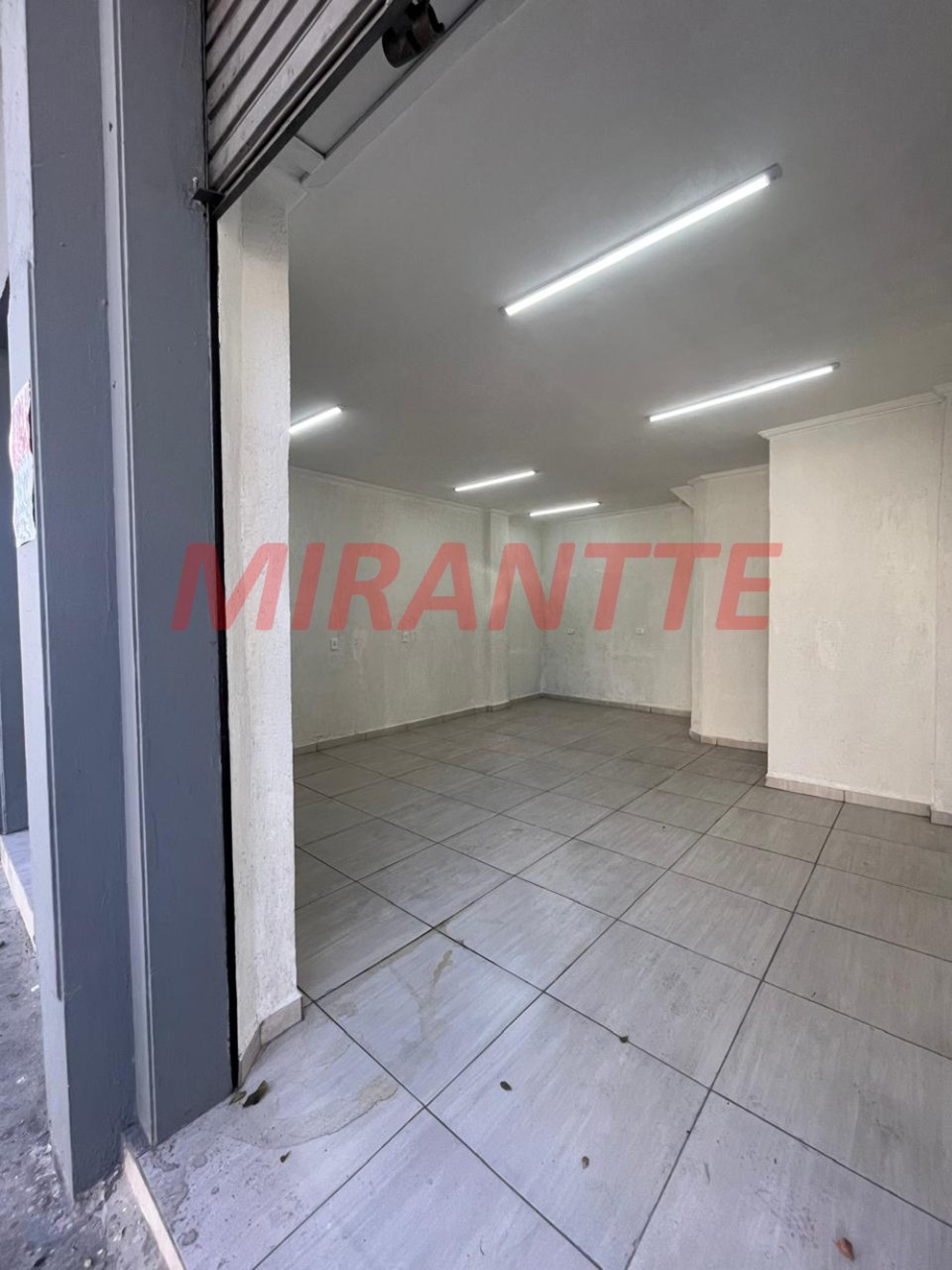 Comercial de 48m² em Santana