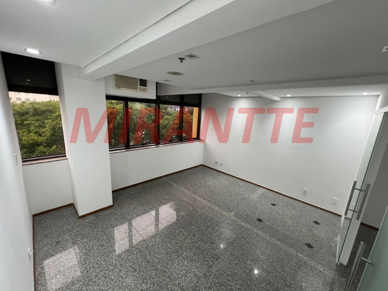 Comercial de 58.88m² em Bela Vista