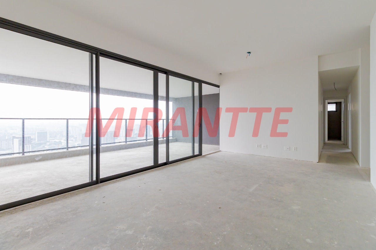 Apartamento de 190m² com 4 quartos em Perdizes