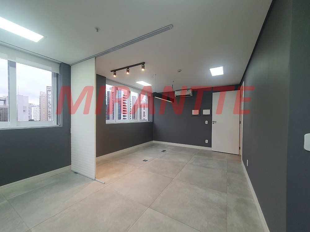 Conjunto comercial de 36.1m² em Brooklin