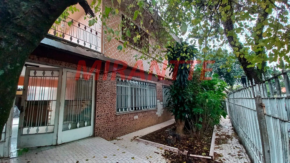 Sobrado de 298m² com 5 quartos em Vila Medeiros