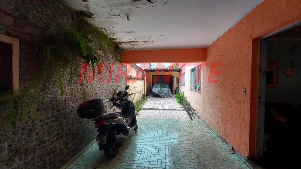 Sobrado de 298m² com 5 quartos em Vila Medeiros