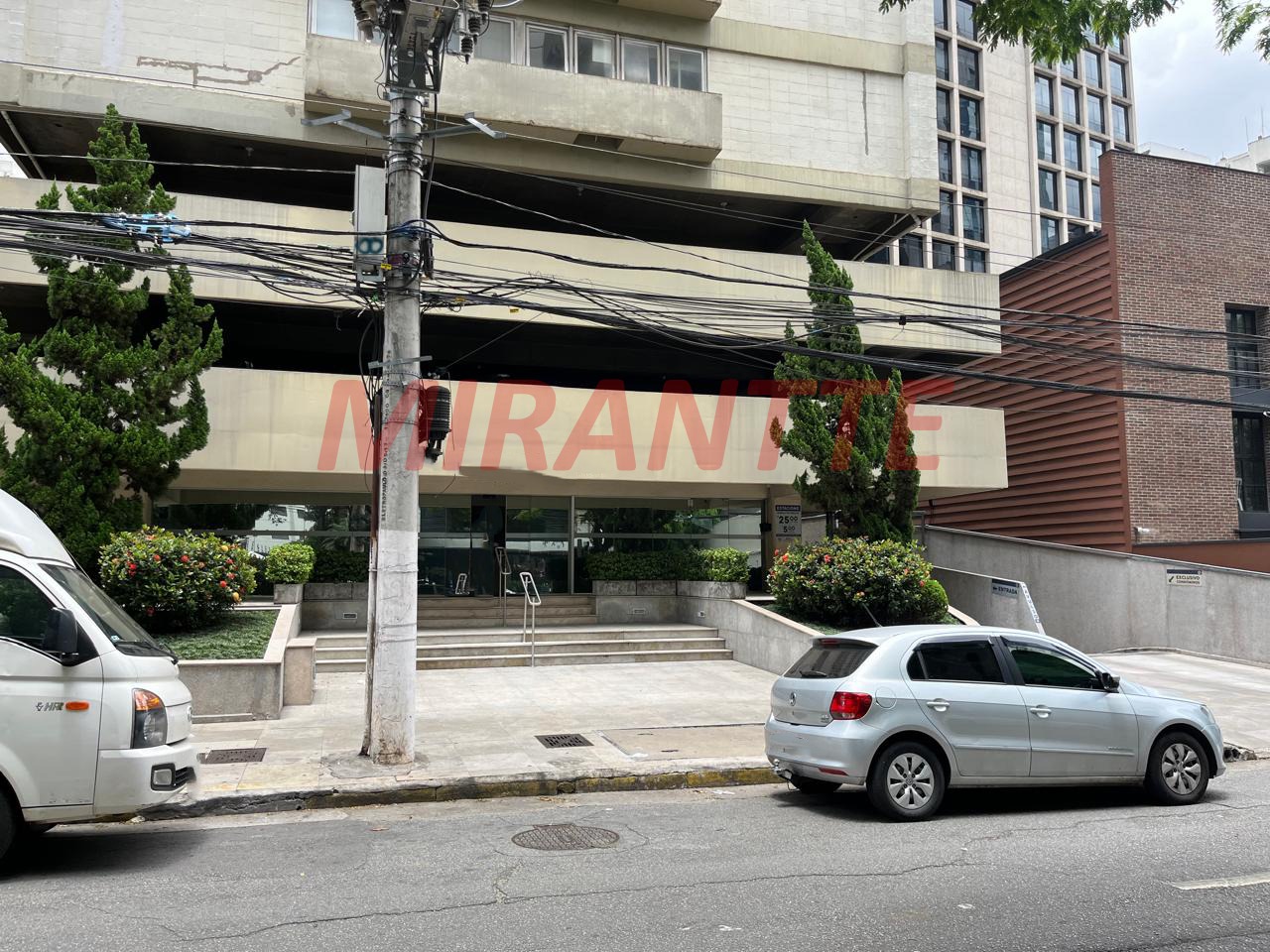 Conjunto comercial de 92m² em Itaim Bibi