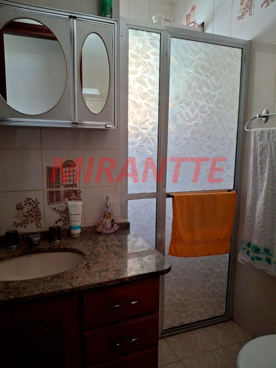 Sobrado de 177m² com 2 quartos em Tremembe