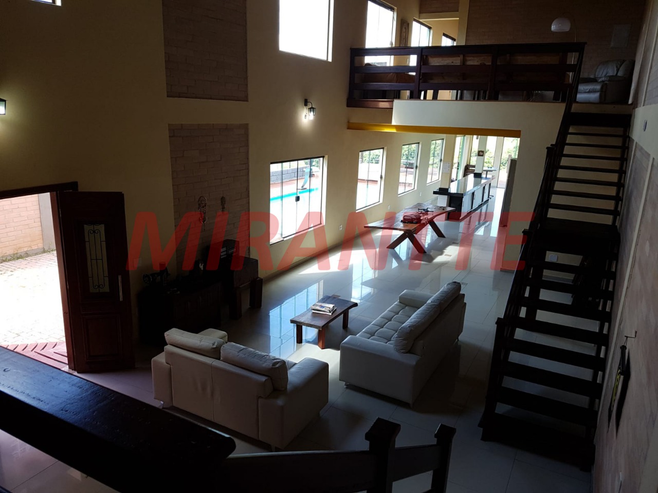 Cond. fechado de 250m² com 4 quartos em Pinhal
