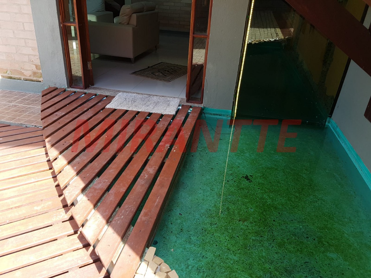 Cond. fechado de 250m² com 4 quartos em Pinhal