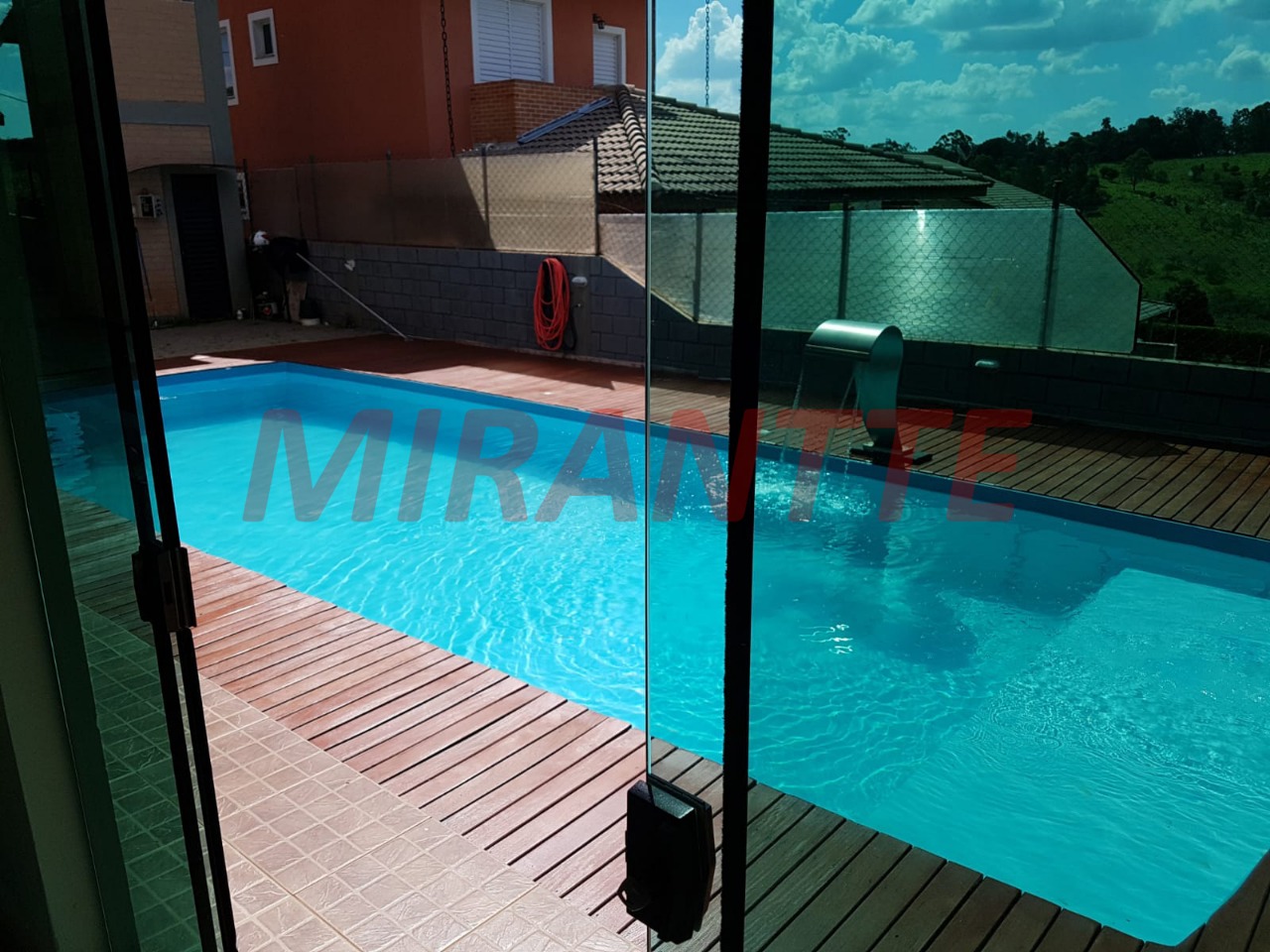 Cond. fechado de 250m² com 4 quartos em Pinhal