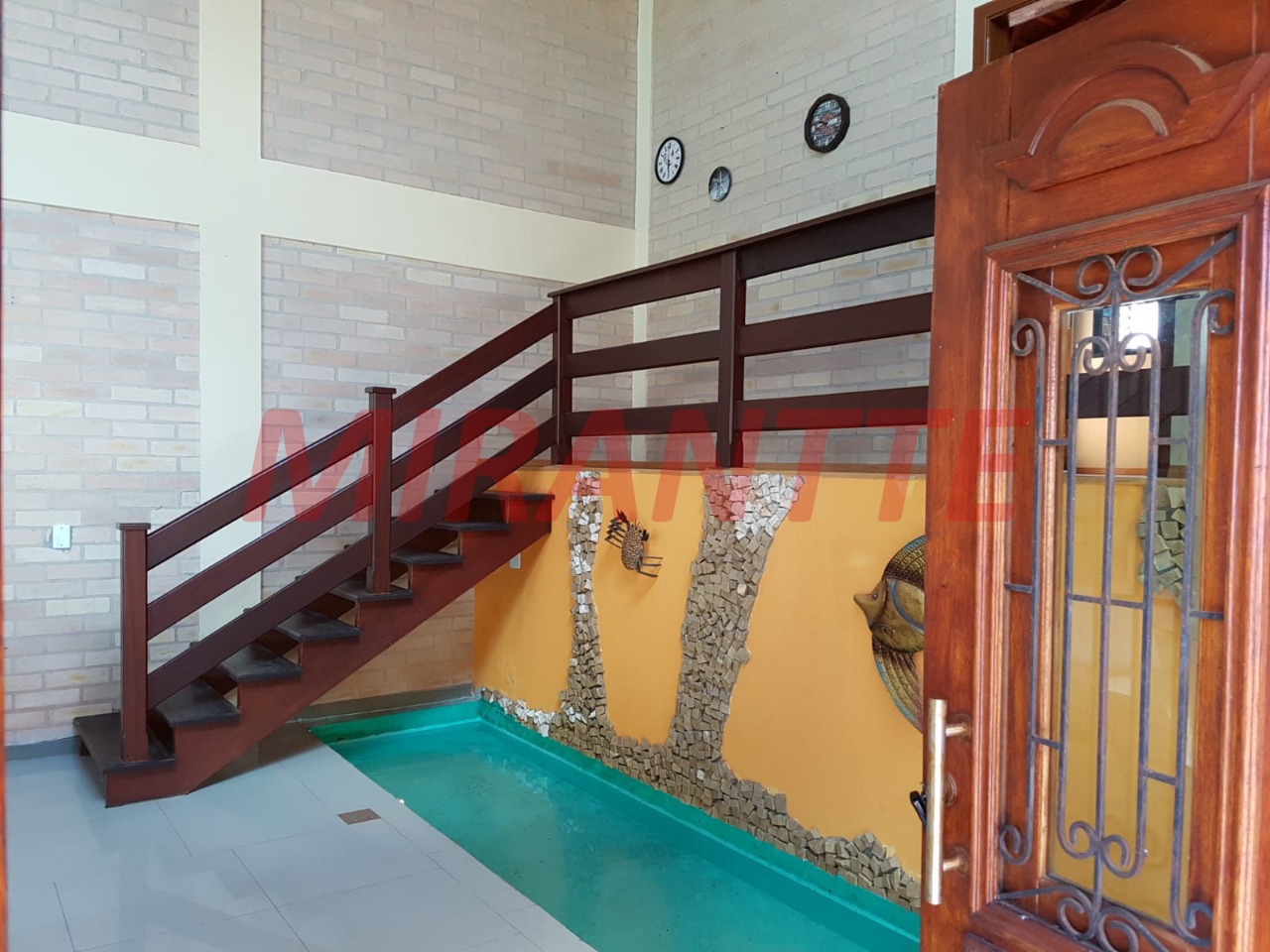 Cond. fechado de 250m² com 4 quartos em Pinhal