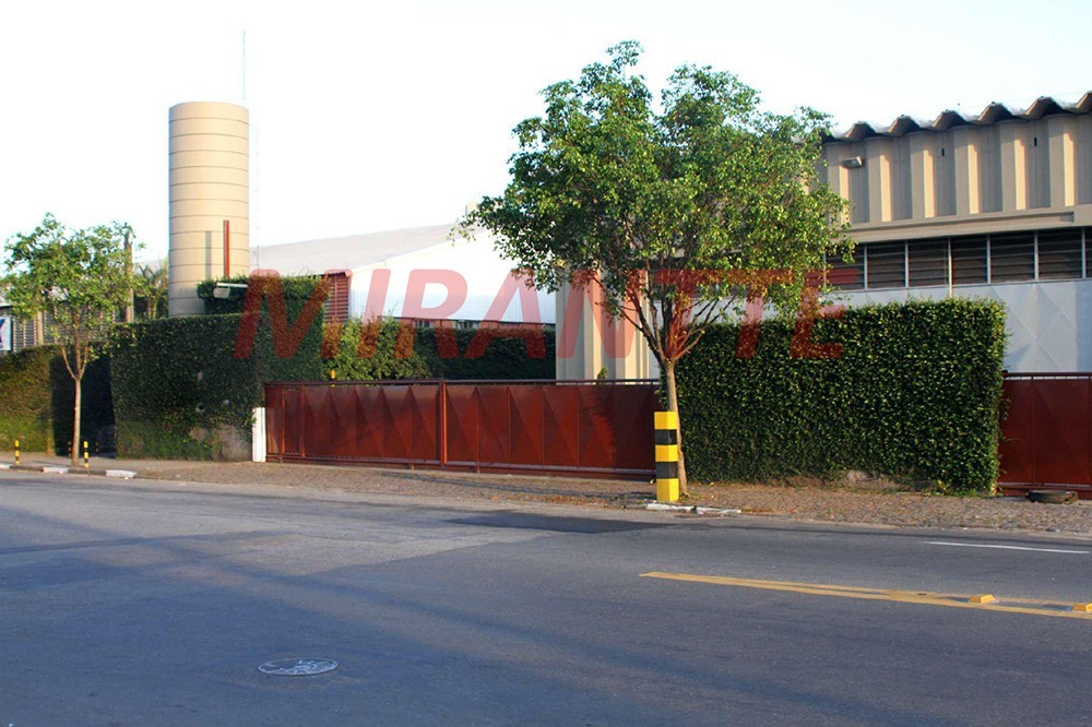 Galpao de 2599m² em Parque Novo Mundo
