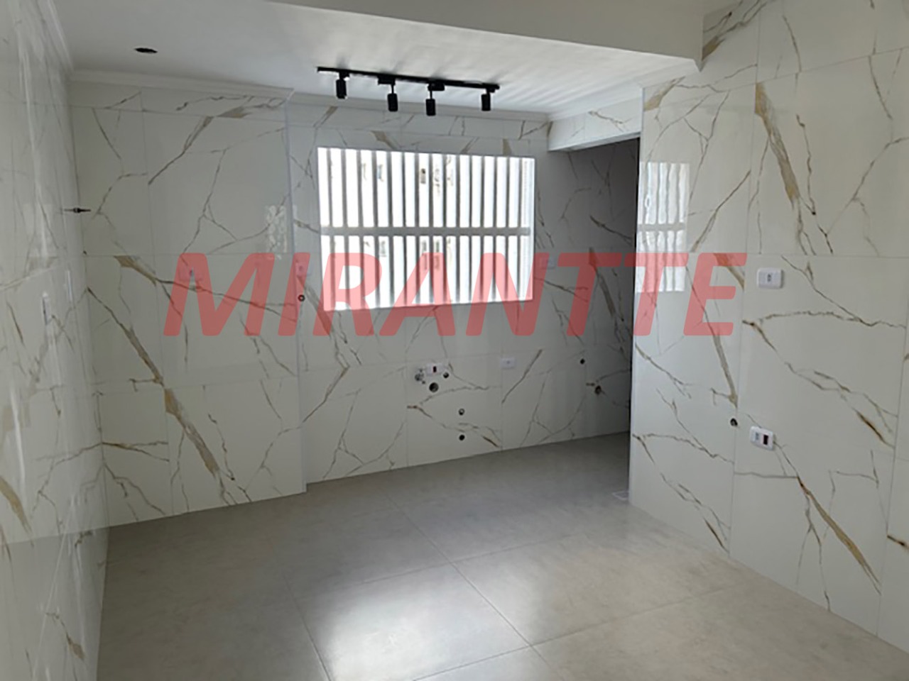 Apartamento de 96m² com 3 quartos em Santana