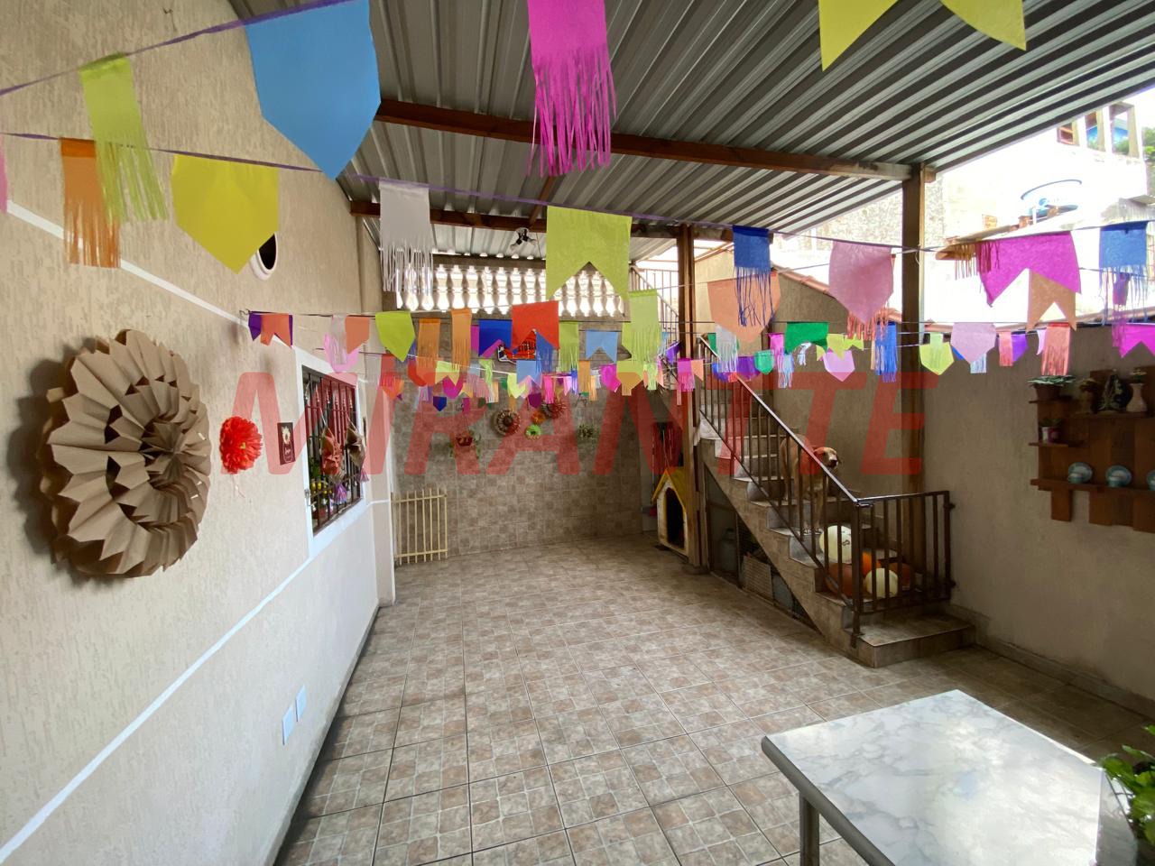 Sobrado de 108m² com 2 quartos em Imirim