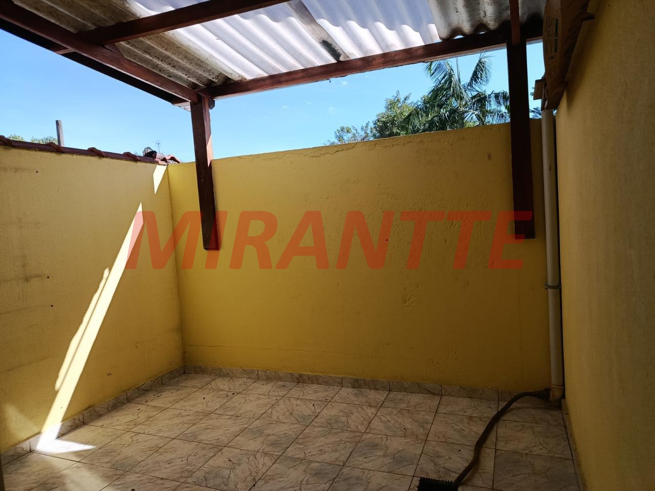 Cond. fechado de 72m² com 2 quartos em Jardim Leonor Mendes De Barros