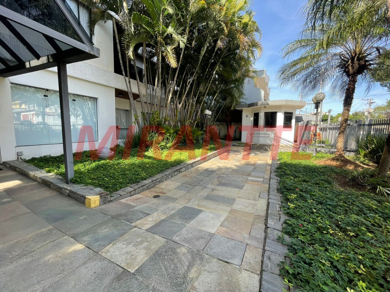 Apartamento de 196m² com 3 quartos em Vila Pauliceia